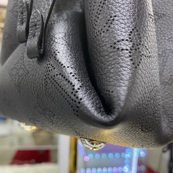 Louis Vuitton Bella Bucket Bag - Picture 9 of 11